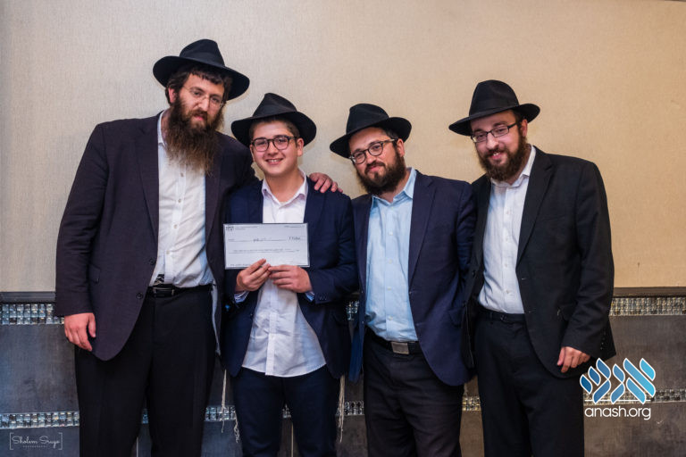 Hanachos Finalists Gather for Award Ceremony