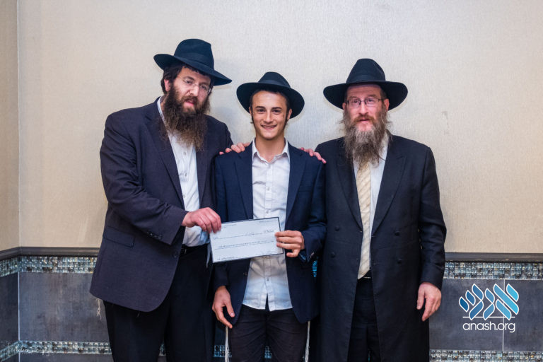Hanachos Finalists Gather for Award Ceremony