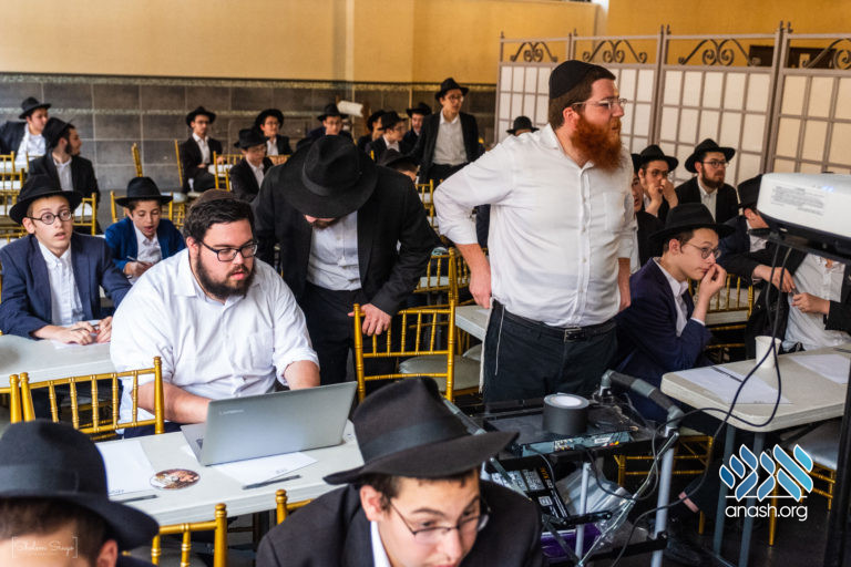 Hanachos Finalists Gather for Award Ceremony