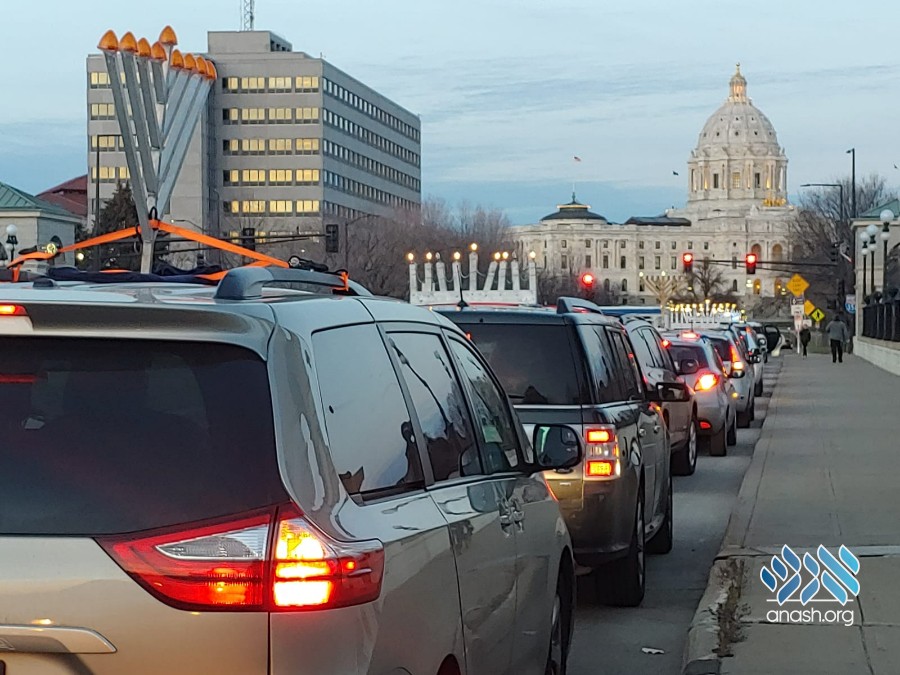 Minnesota Parade Concludes with Menorah Lighting at Capitol