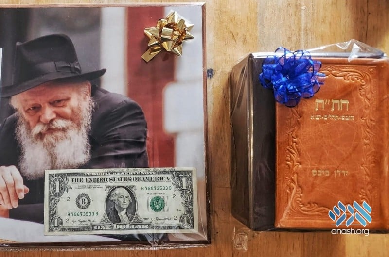 Yarden Bibas Gifted Rebbe’s Dollar to Couple Who Lost Three Children ...