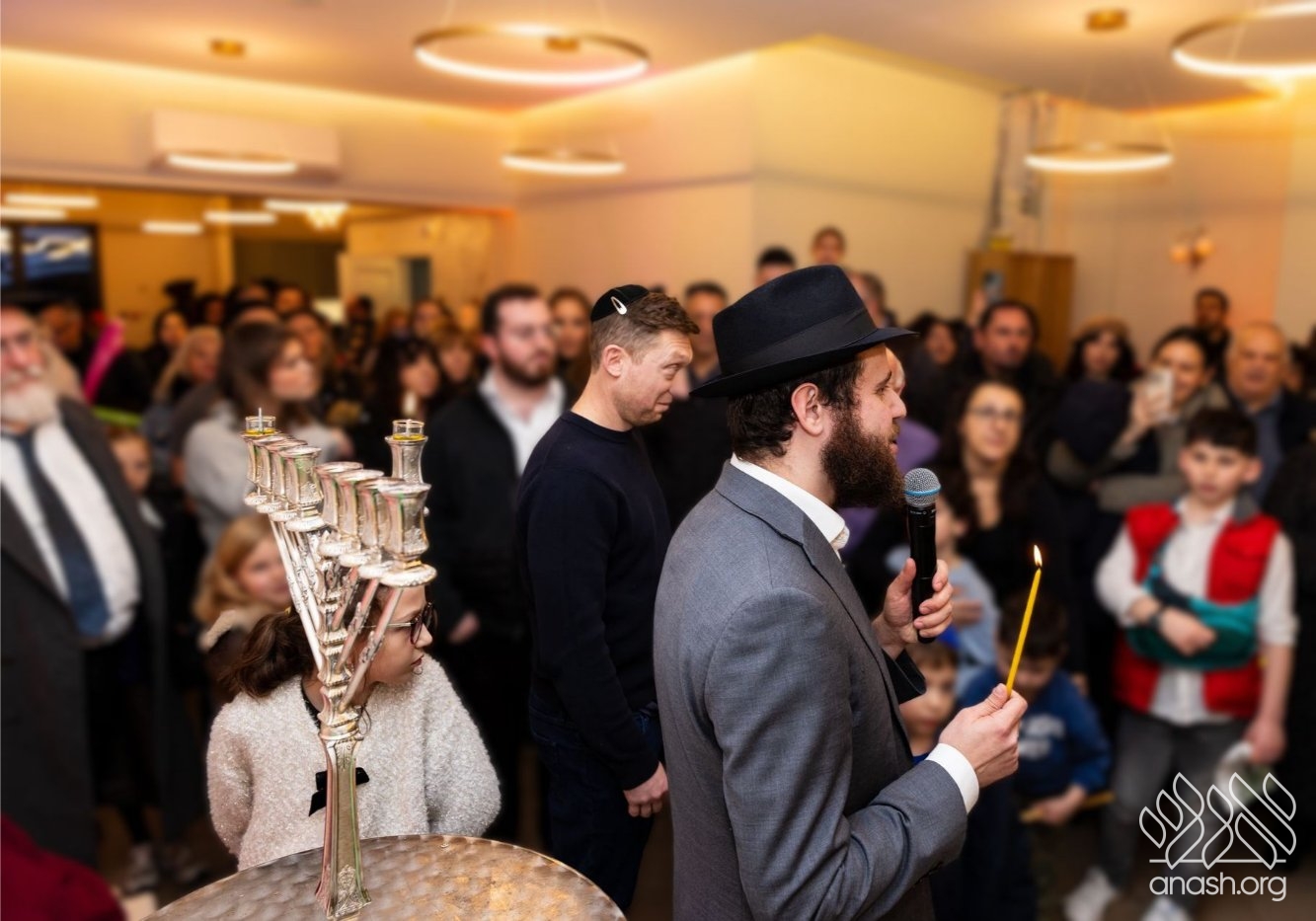 New Chabad House Opens in Mill Hill East, London