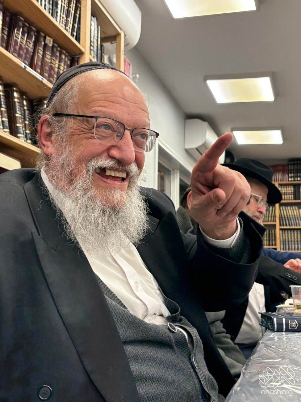 Fiery Farbrengen in Pomona on Alter Rebbe’s Yahrtzeit