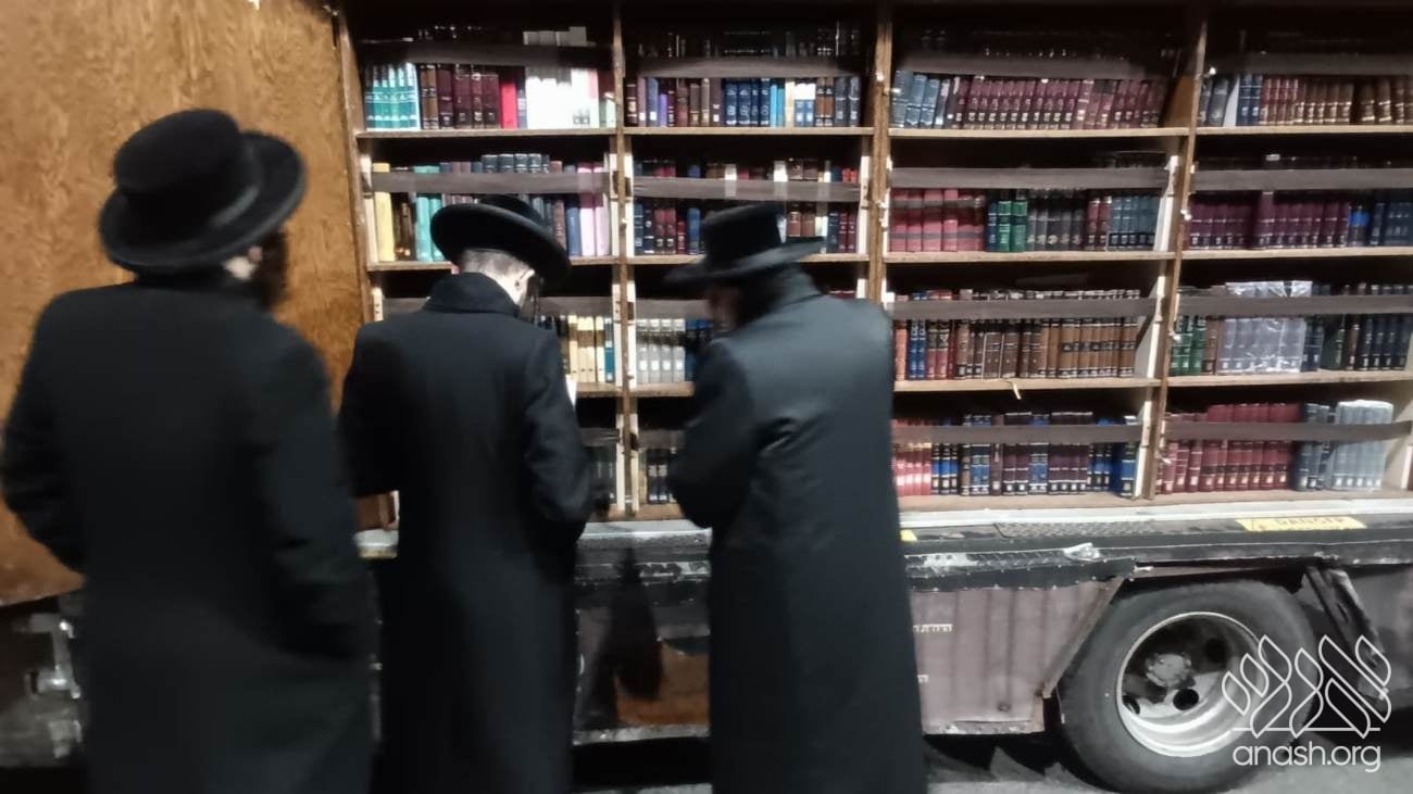 Communities Drink In Alter Rebbe’s Chassidus on His Yahrtzeit