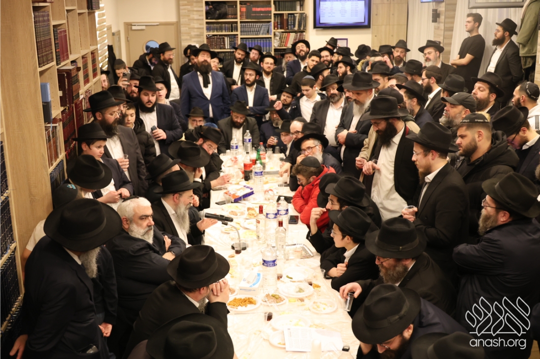 Packed House as French Chassidim Mark Rebbetzin’s Yahrtzeit