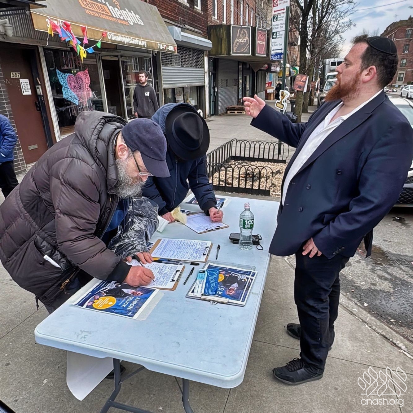 Community Came Out to Meet With Crown Heights Candidate