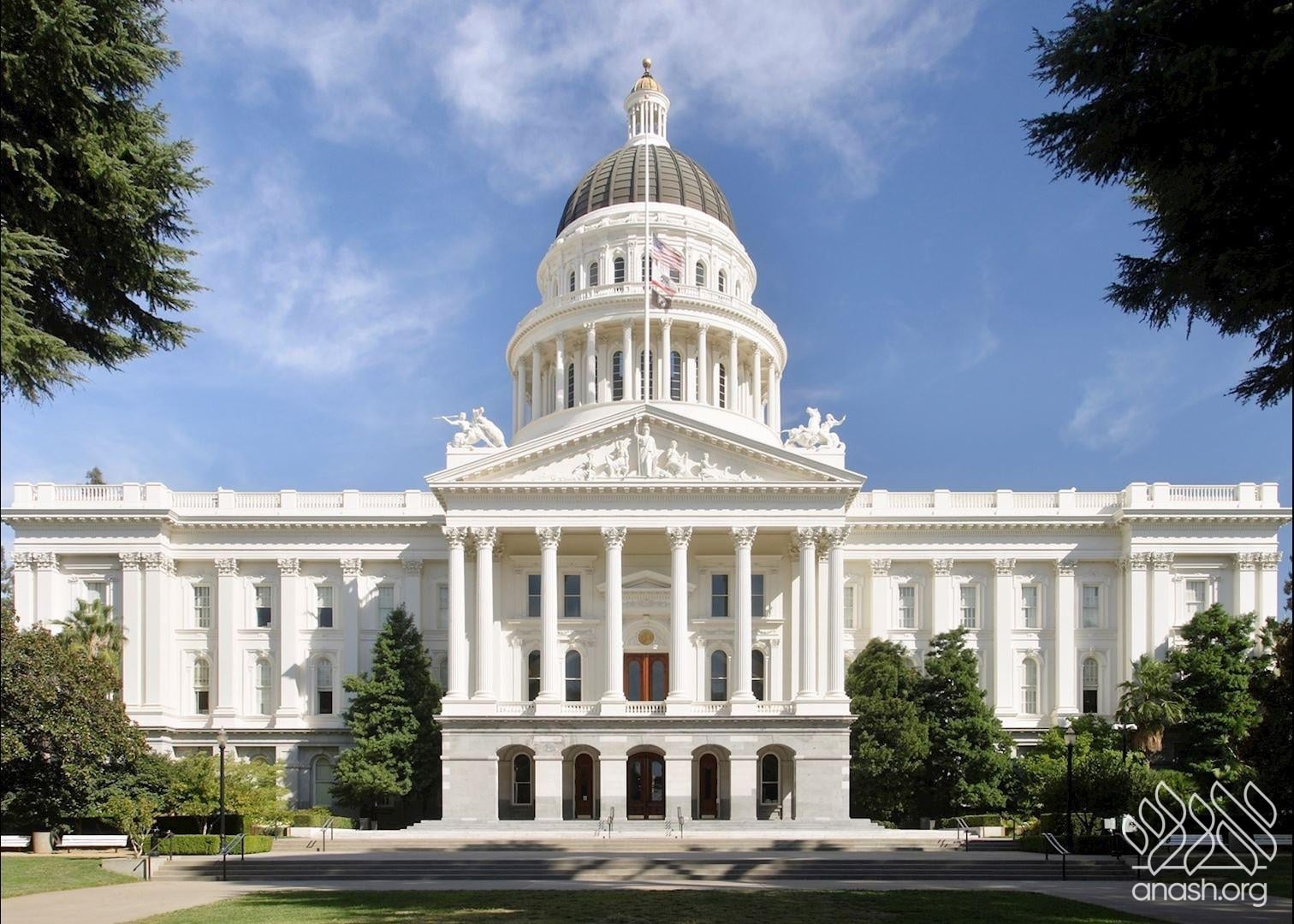 California to Become First State to Recognize Jewish Identity
