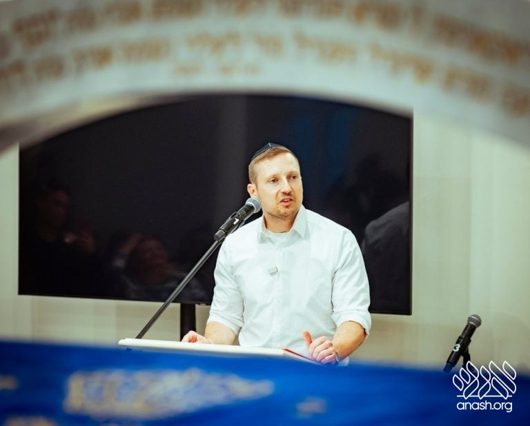 Historic Budapest Shul Reopens as First Teen-Run Shul