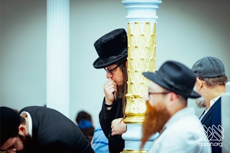 Historic Budapest Shul Reopens as First Teen-Run Shul