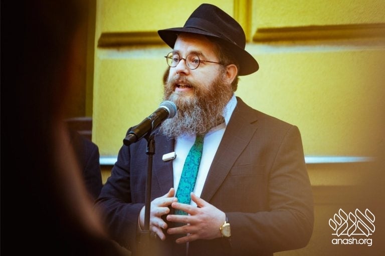 Historic Budapest Shul Reopens as First Teen-Run Shul